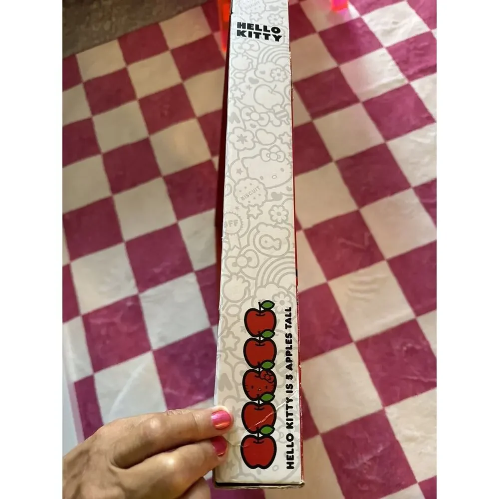 Sanrio Hello Kitty Wall Clock Large Brand New White Red Analog Display - Picture 3 of 6